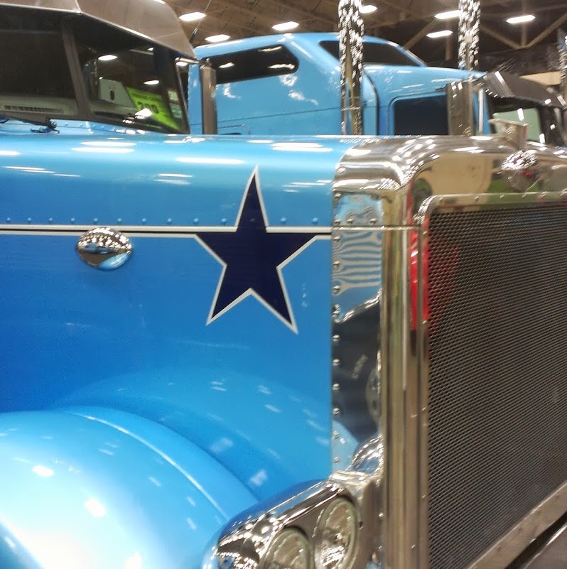 Transport Truck with Dallas Star